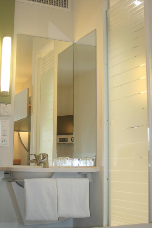ibis budget Niort - La Crèche Buitenkant foto